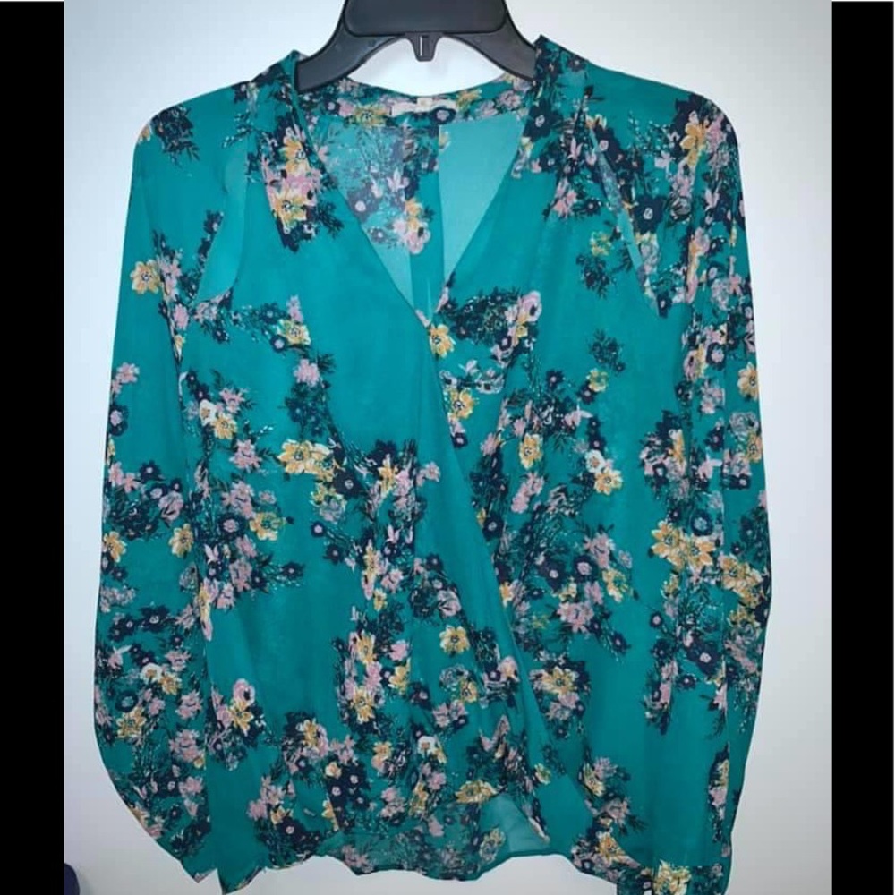 Maurices sheer blouse size XL